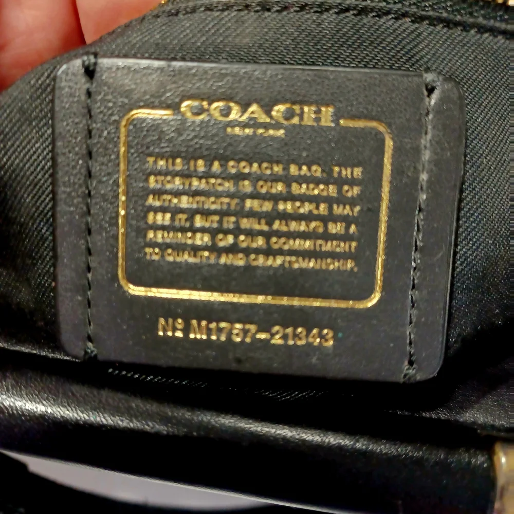 Coach Grace Black Leather Bag - Picture 10 of 13